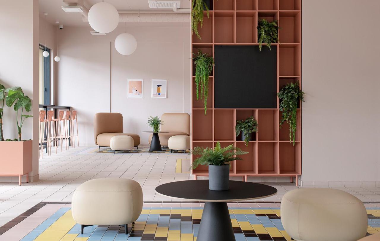 Hugo Apartment Hotel Тарту Экстерьер фото