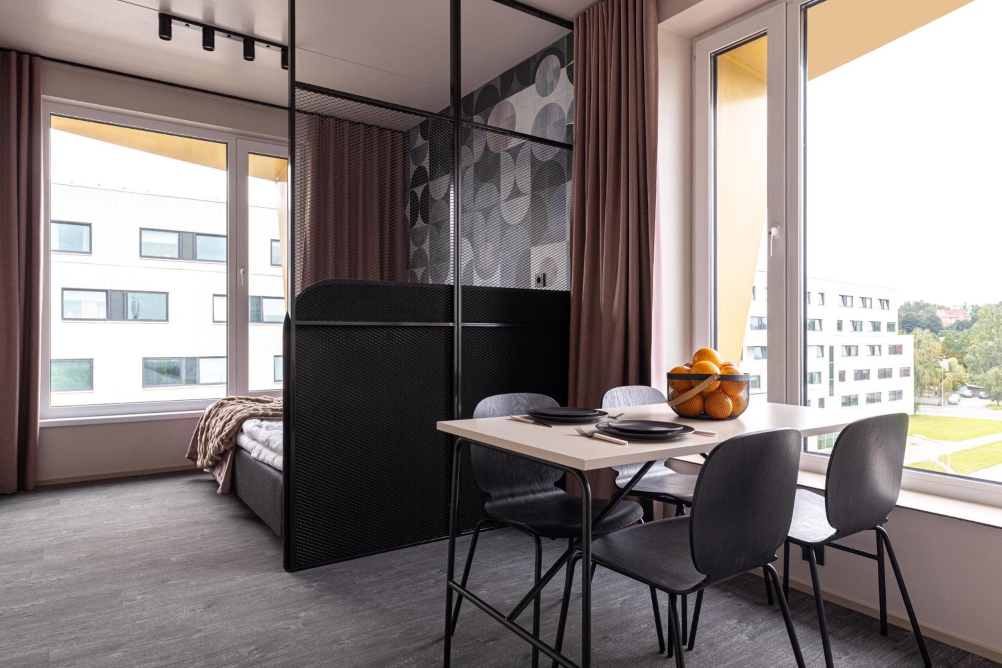 Hugo Apartment Hotel Тарту Экстерьер фото