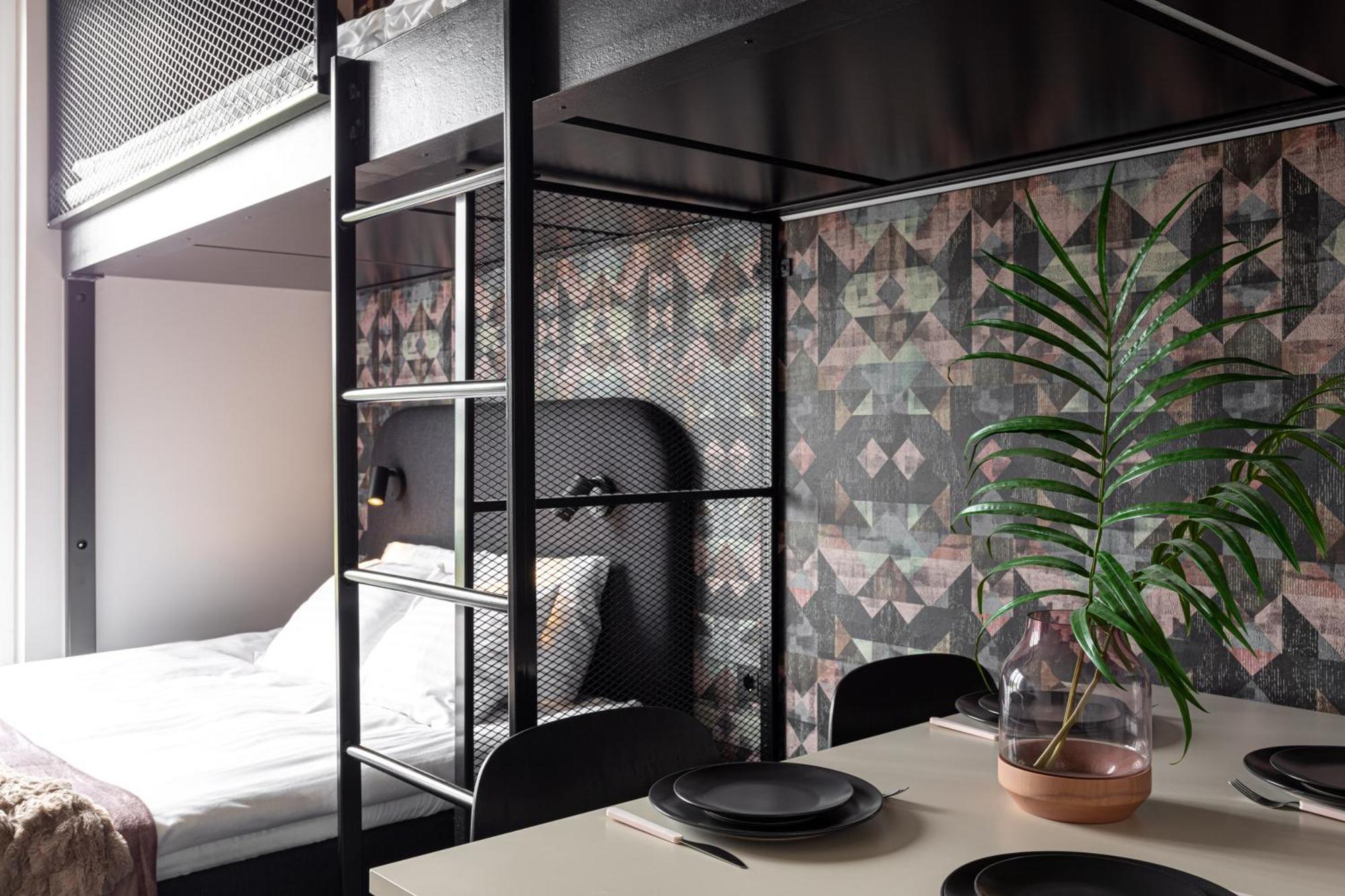 Hugo Apartment Hotel Тарту Экстерьер фото